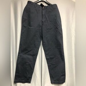 Dockers NWT 34/32 navy blue flat front khakis relaxed fit